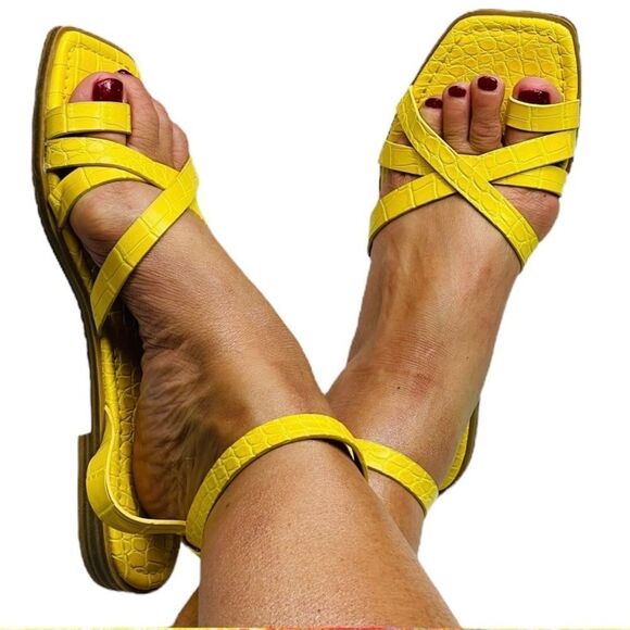 JustFab Yellow Wild & Free Sandals - Size 6.5 - Picture 6 of 16